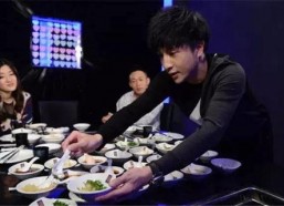 娱乐圈吃瓜节图片,娱乐圈年度“瓜田盛宴”图片回顾